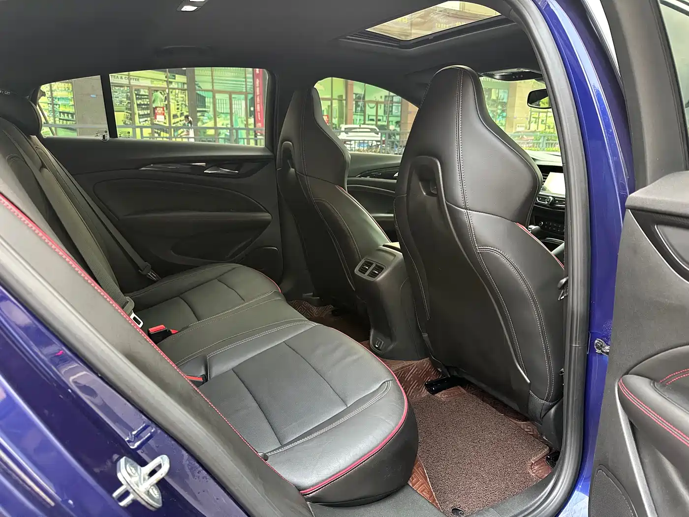 Buick Regal 2017 GS 28T Luxury Type фото 13