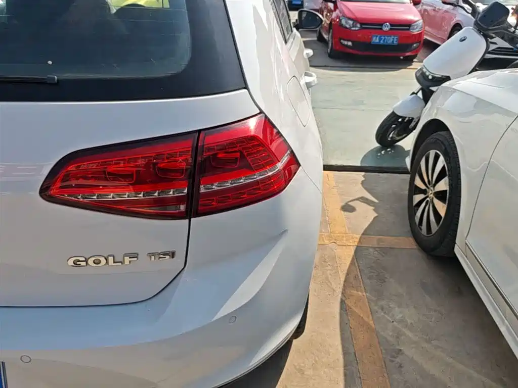 Volkswagen Golf 2015 1.4TSI Automatic Comfort фото 8
