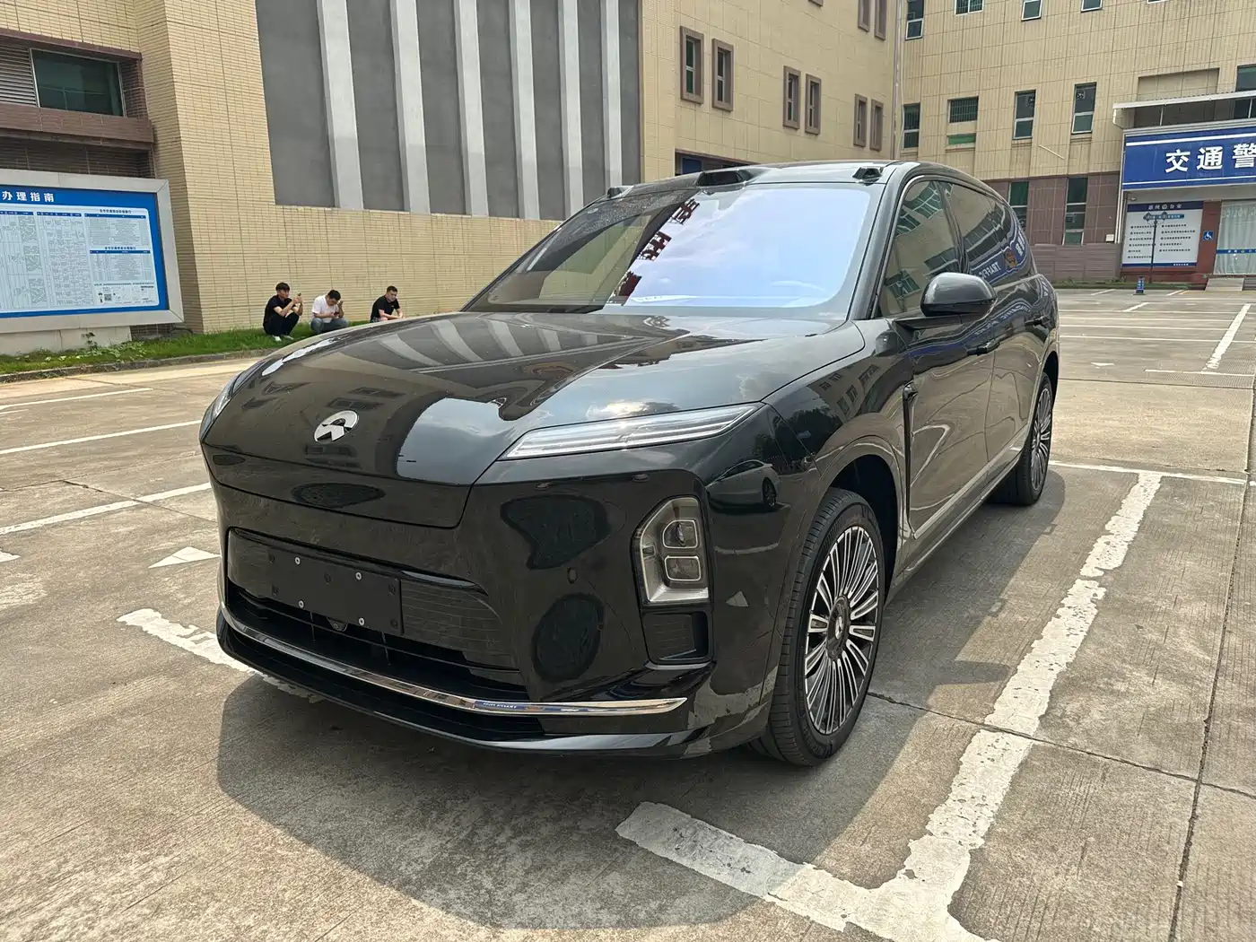 NIO ES8 2025 Model 6-Seat Executive Luxury Edition