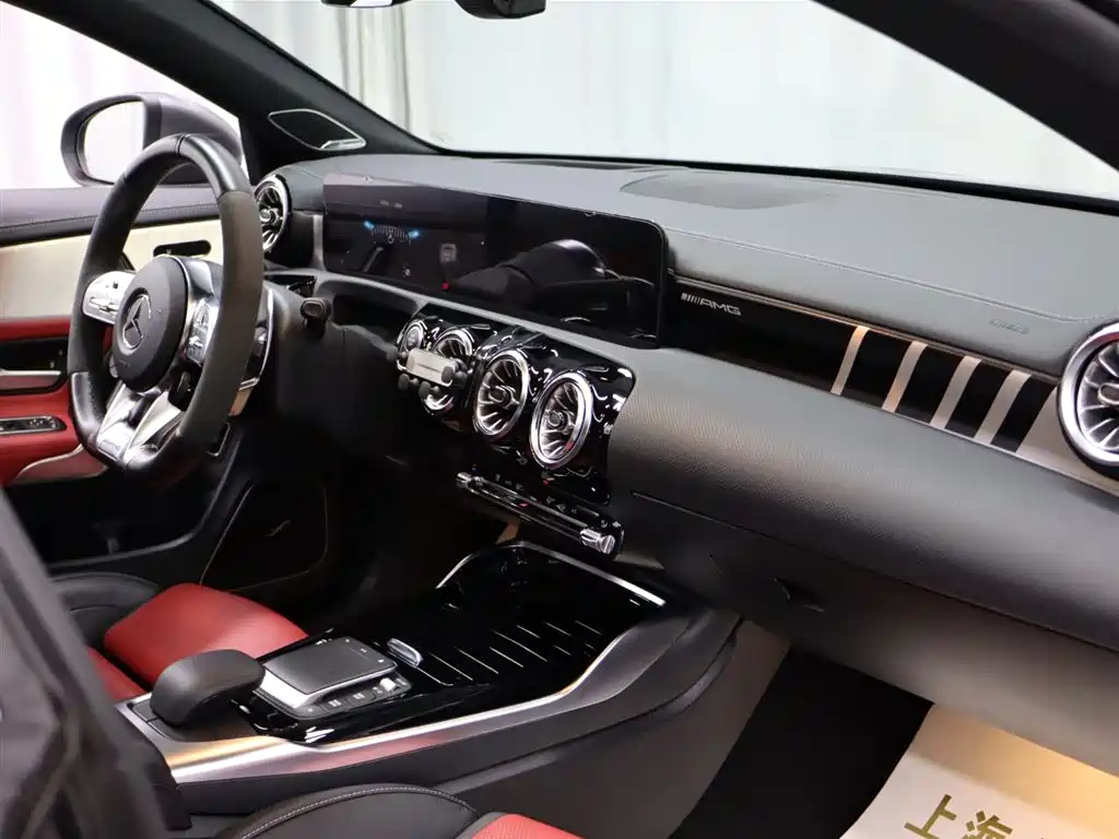 MERCEDES-BENZ CLA AMG