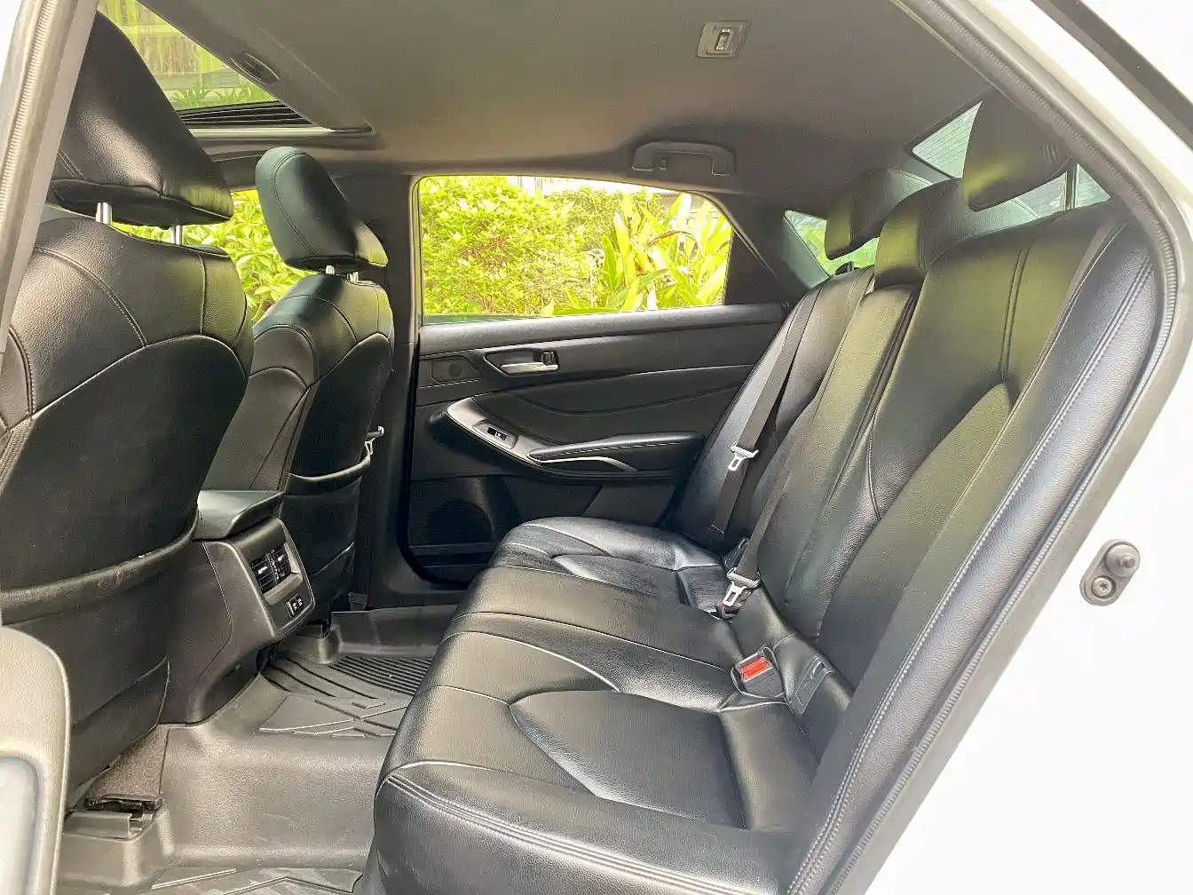 Toyota Avalon 2019 2.0L Progressive Edition (China VI) фото 6