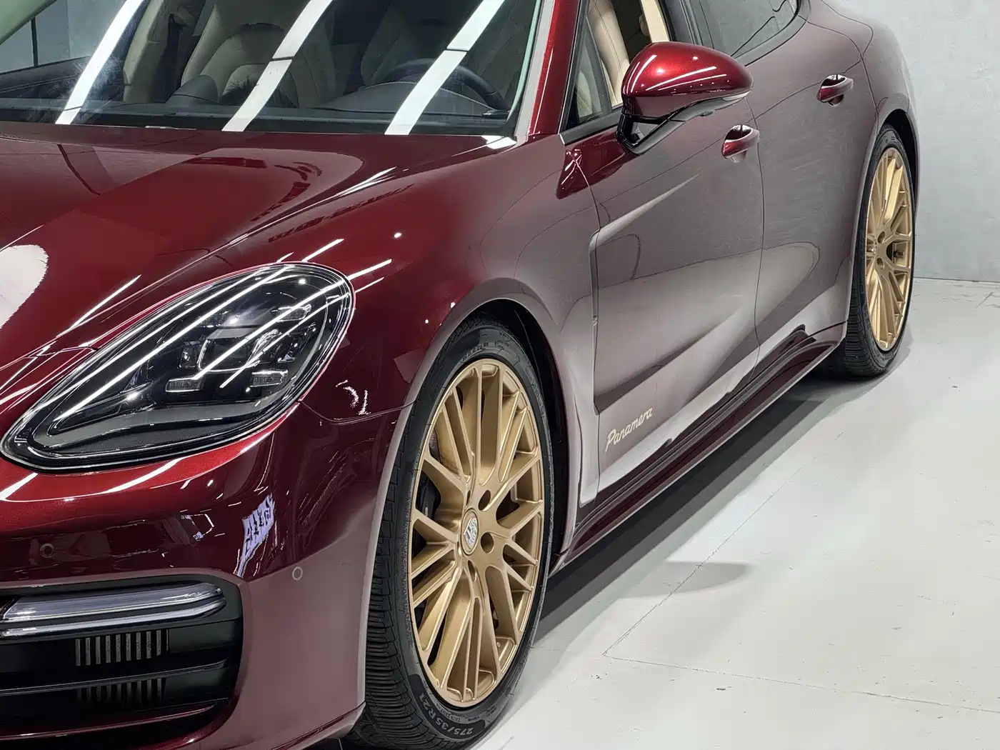 PORSCHE PANAMERA