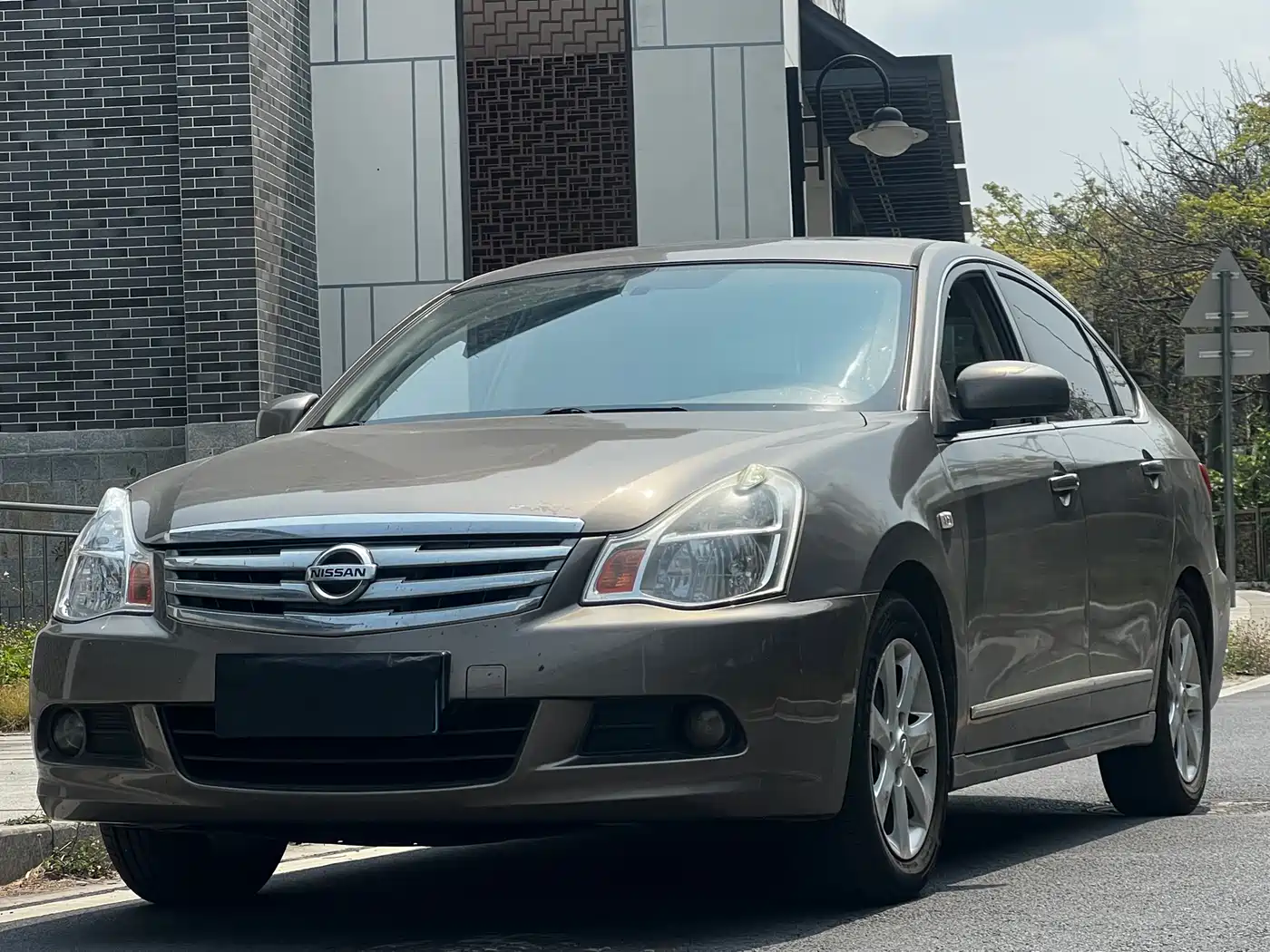 Nissan Sylphy 2010 2009 Model 1.6XL Automatic Luxury Sunroof Edition