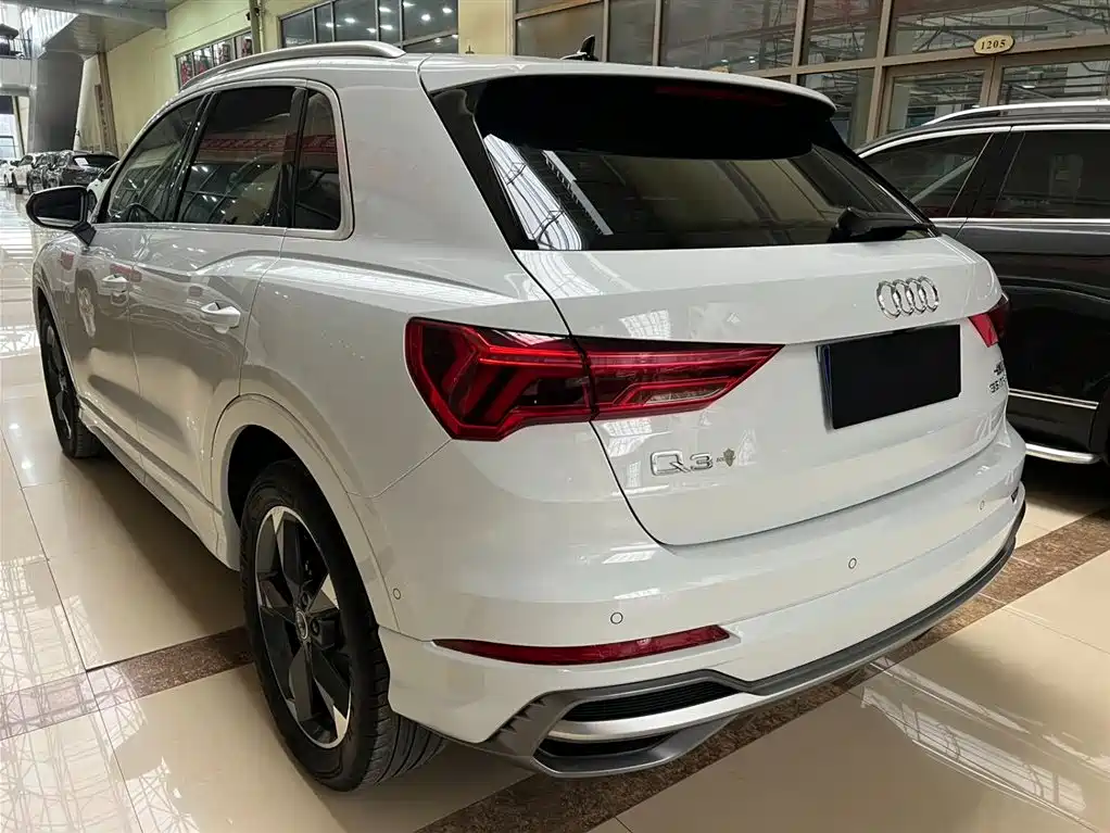 Audi Q3 2022 35 TFSI Fashion Dynamic фото 6