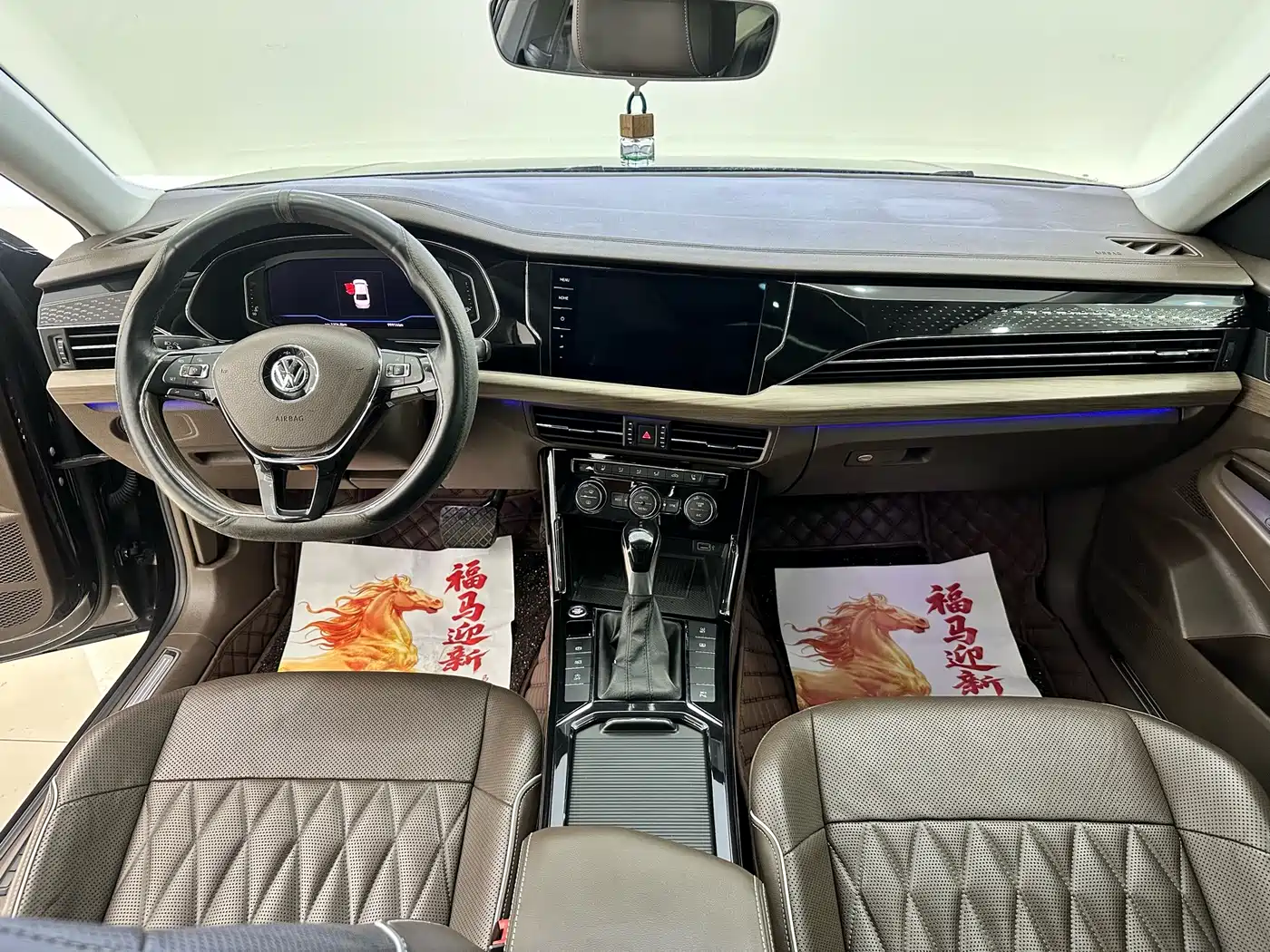Volkswagen Passat 2019 330TSI Premium Edition China V фото 5