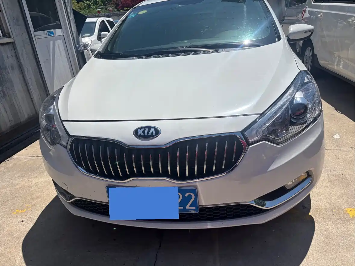 Kia K3 2015 1.6L Automatic GLS фото 2