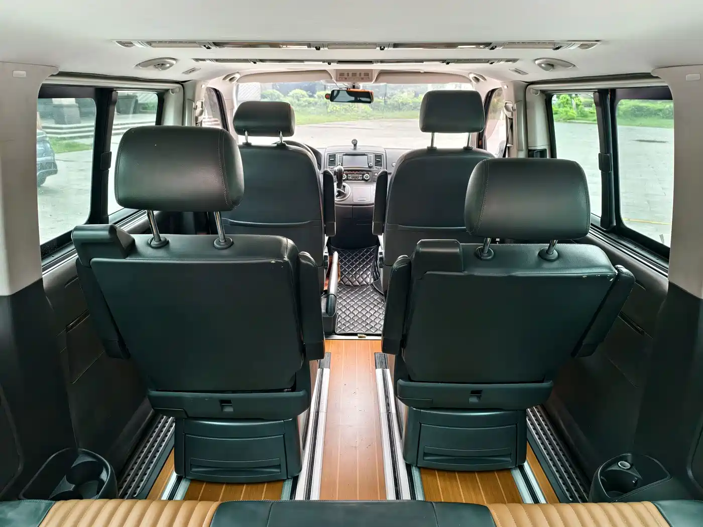 Volkswagen Multivan 2015 2012 2.0TSI 2WD Luxury Edition