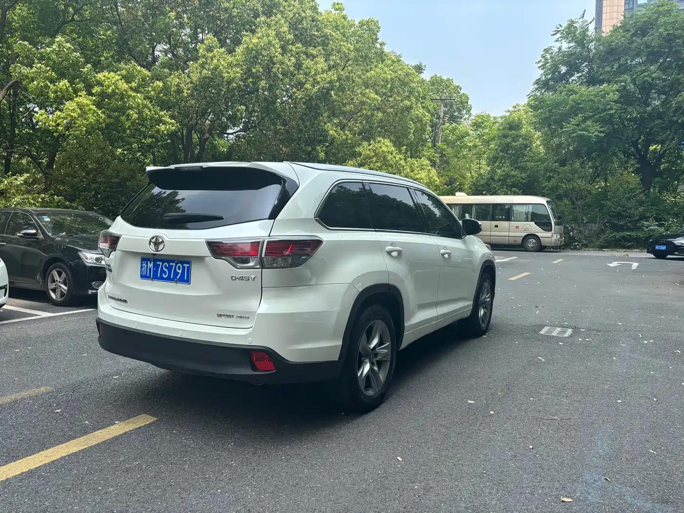 Toyota Highlander 2017 2.0T 4WD Premium 7-Seater фото 3