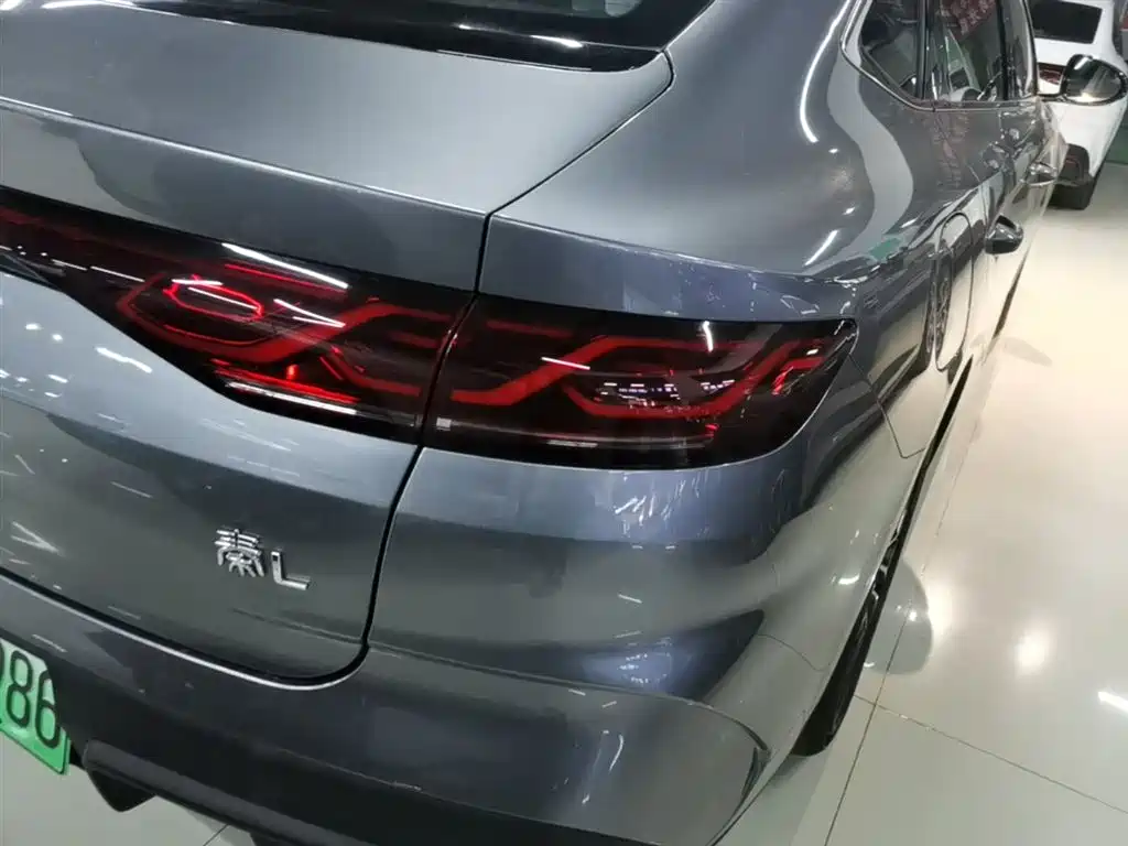 BYD Qin L 2024 DM-i 120KM Excellence Model фото 8