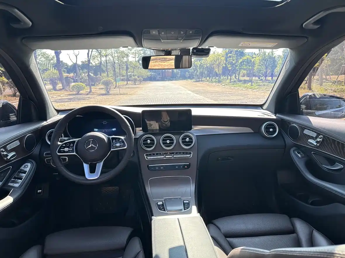 Mercedes-Benz GLC 2020 Facelift GLC 260 L 4MATIC Luxury фото 5