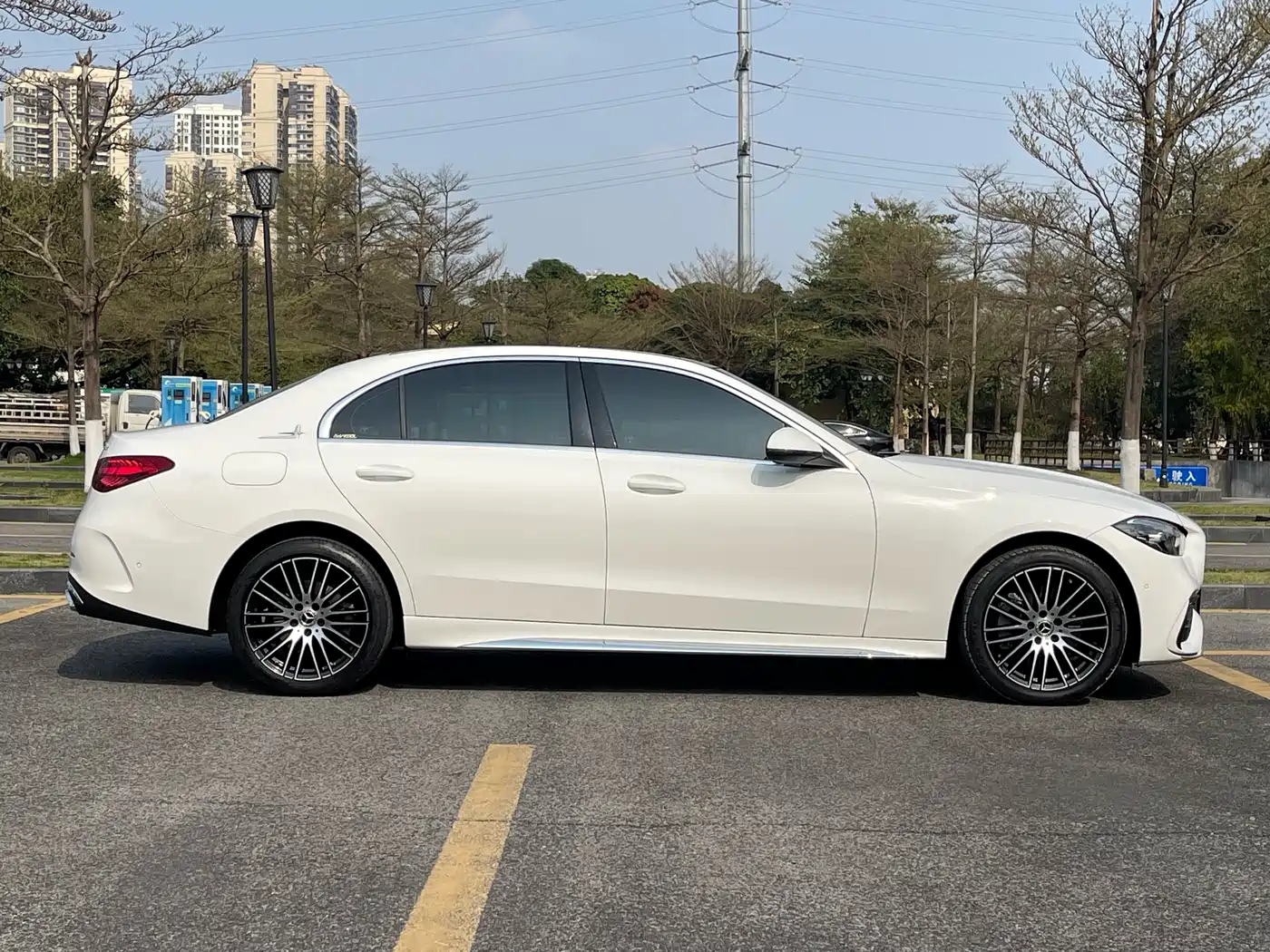 MERCEDES-BENZ C CLASS