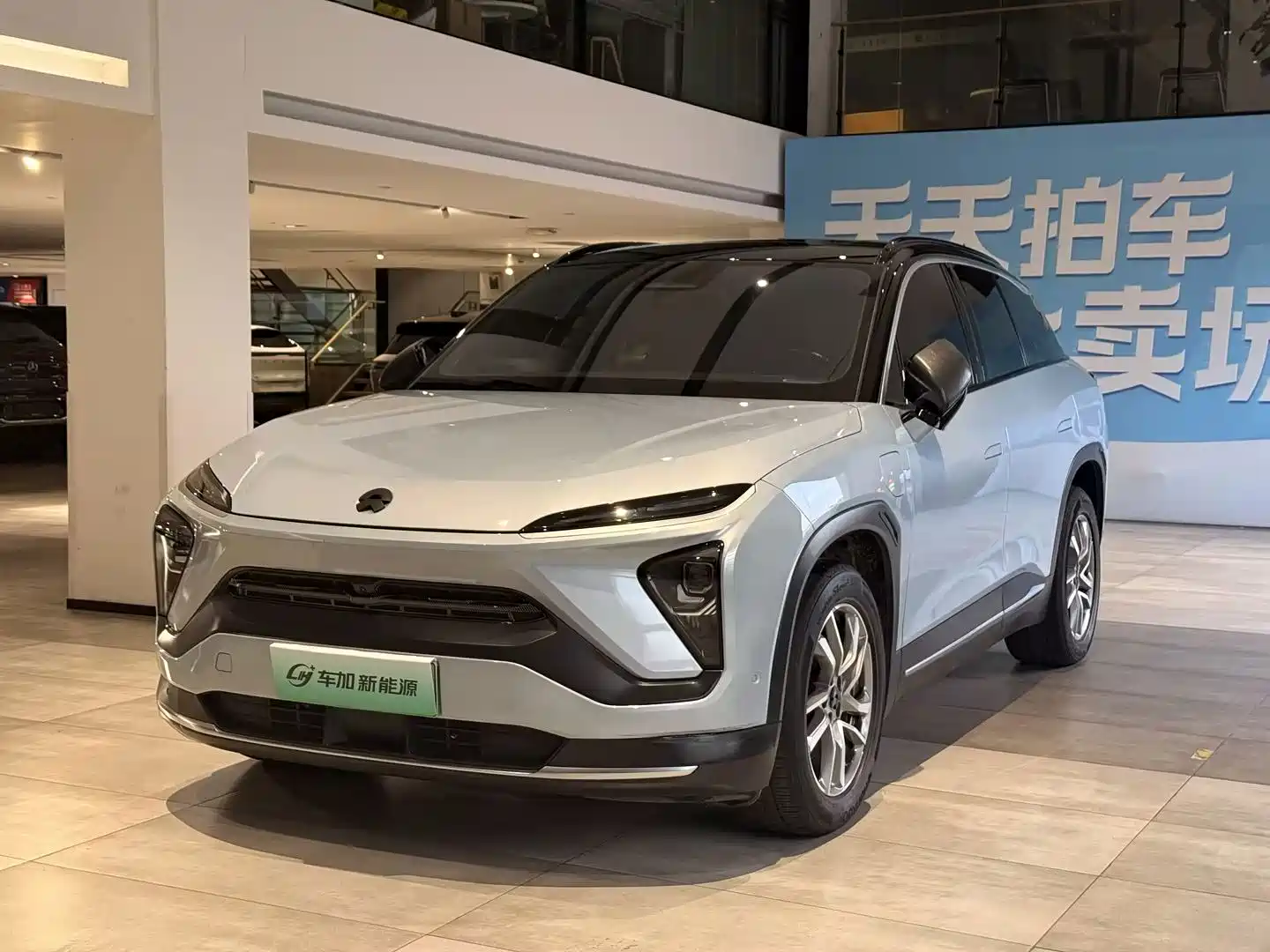 Фото 1 - NIO ES6