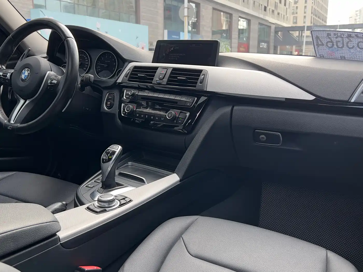 BMW 3 Series 2017 320Li M Sport фото 14