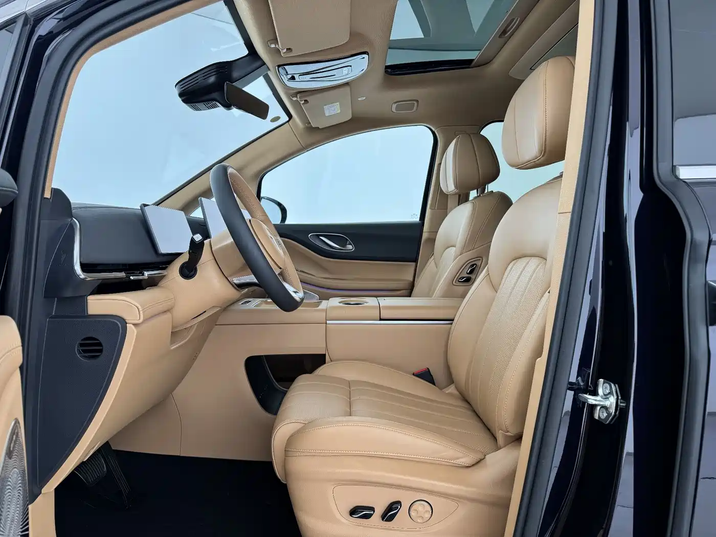 Voyah Auto Voyah Dreamer 2025 PHEV 4WD Kunpeng Premium Edition фото 5