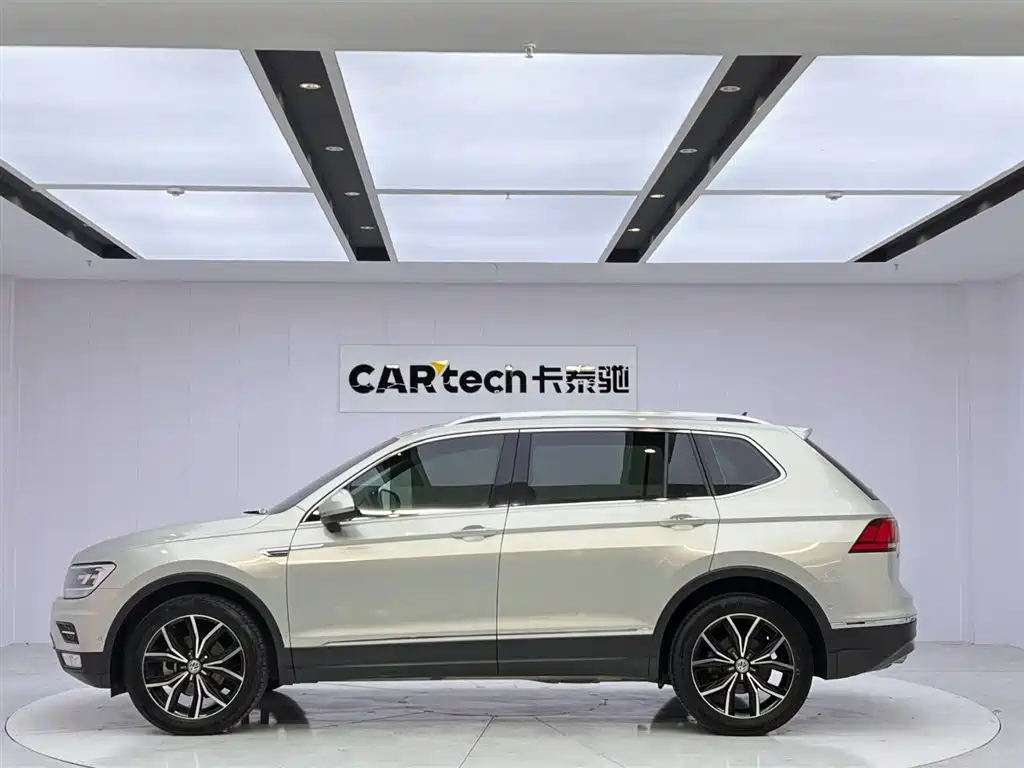 Volkswagen Tiguan L 2020 330TSI Auto 2WD Smart Luxury China VI фото 2
