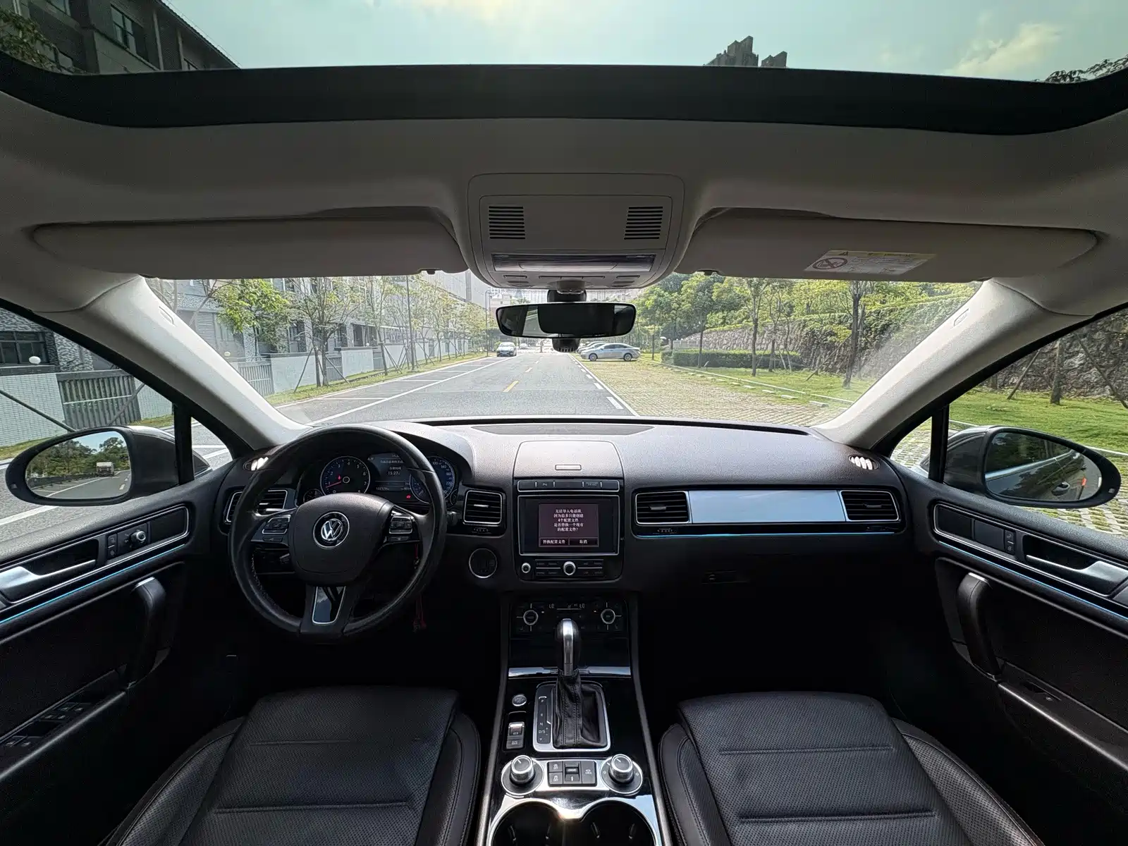 Фото 5 - Volkswagen Touareg