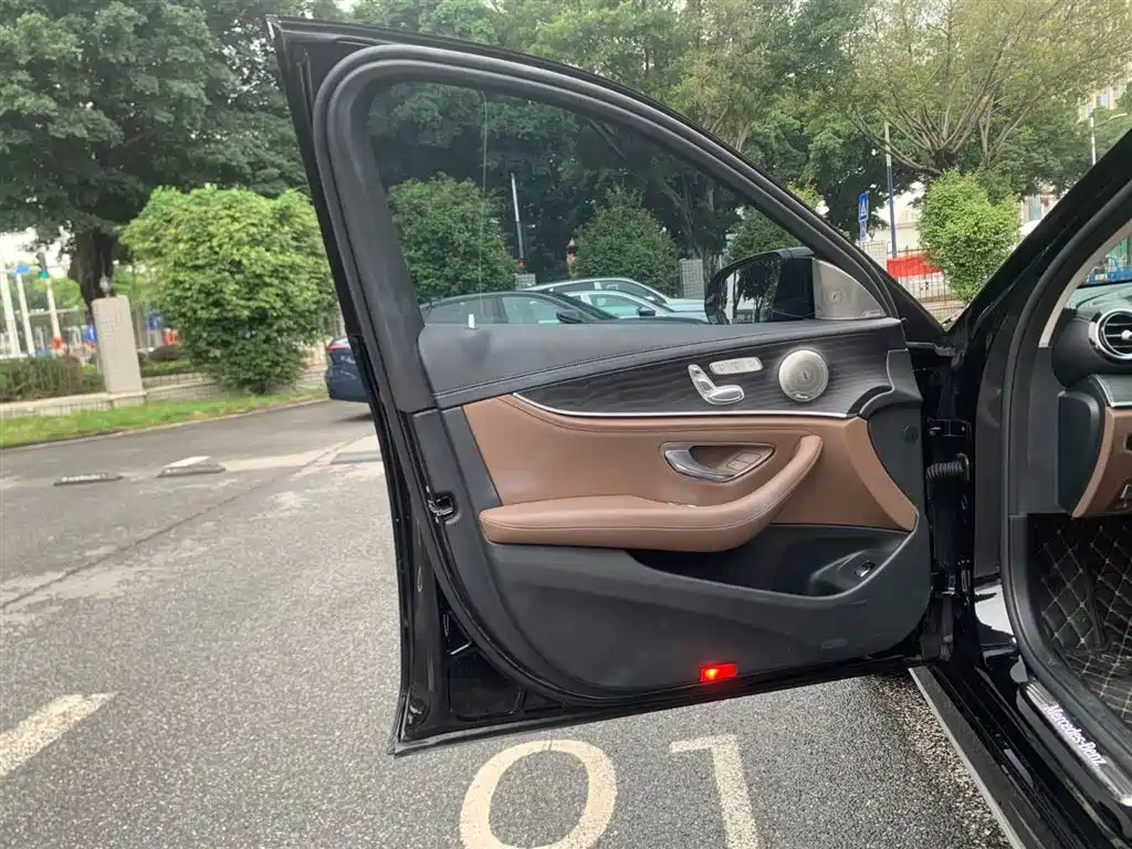 Mercedes-Benz E-Class 2020 Facelift E 260 L Sport фото 16