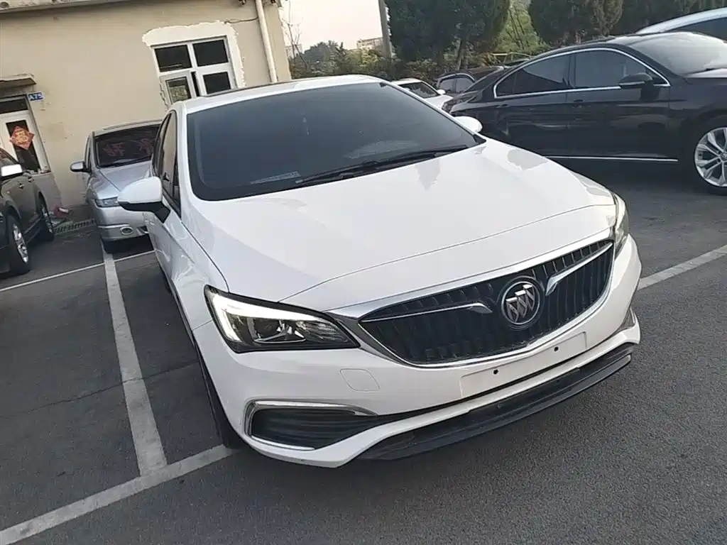 Buick Verano 2018 Sedan 15S Automatic Progressive фото 4