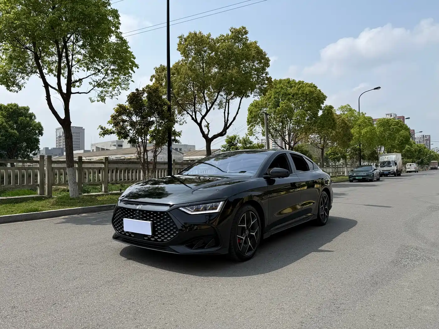 BYD Han 2023 DM-i Champion Edition 200KM Flagship