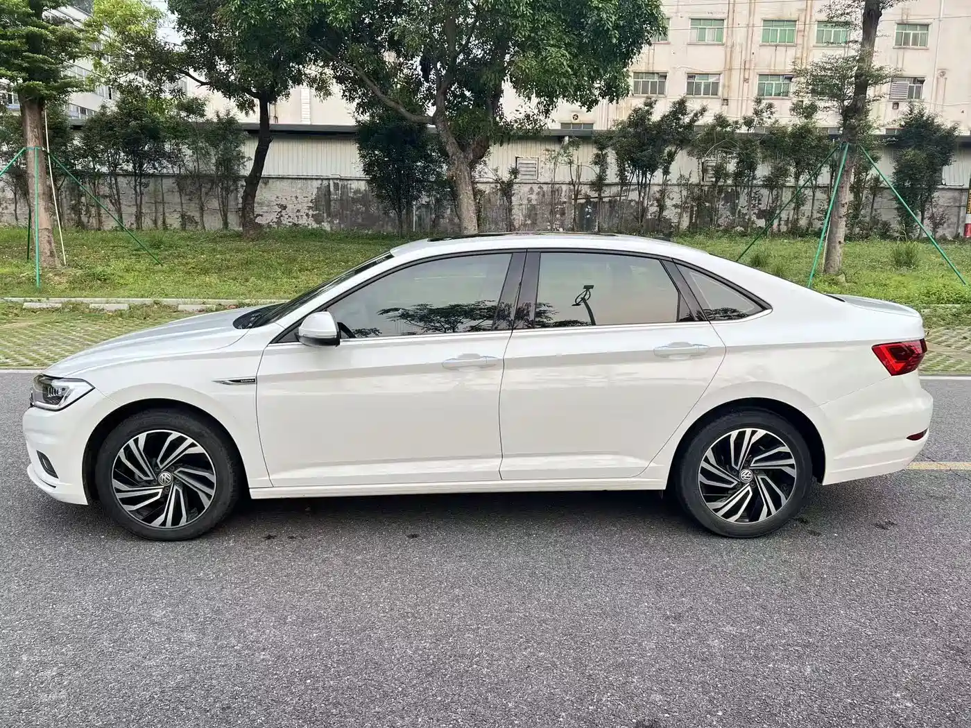 Volkswagen Sagitar 2021 200TSI DSG Comfort Smart Edition фото 8