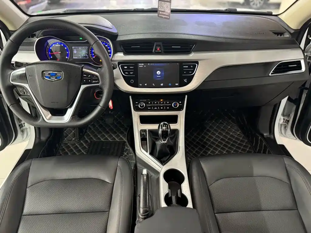 Фото 5 - Geely Vision