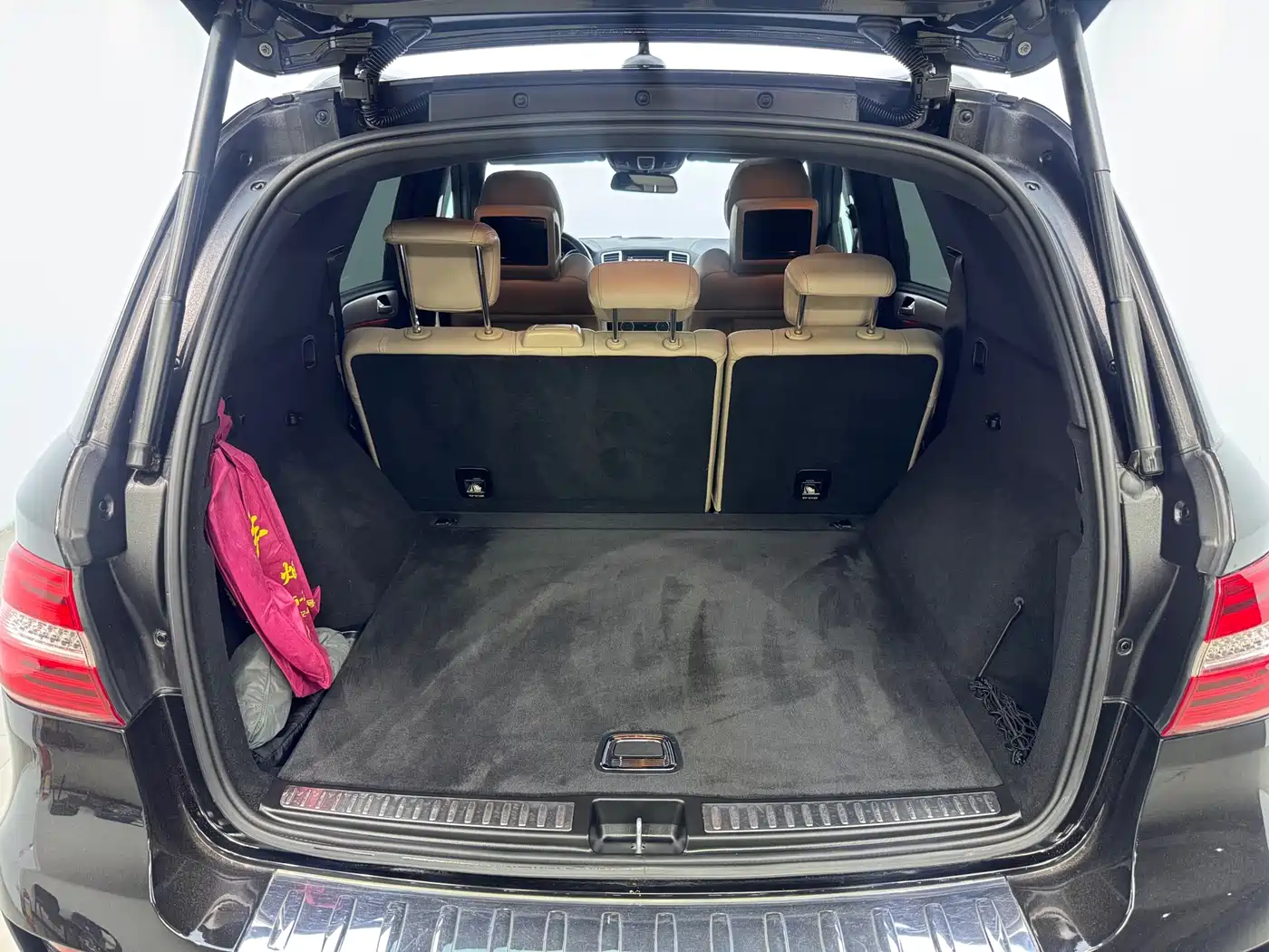 Mercedes-Benz M-Class AMG 2012 AMG ML 63 фото 11