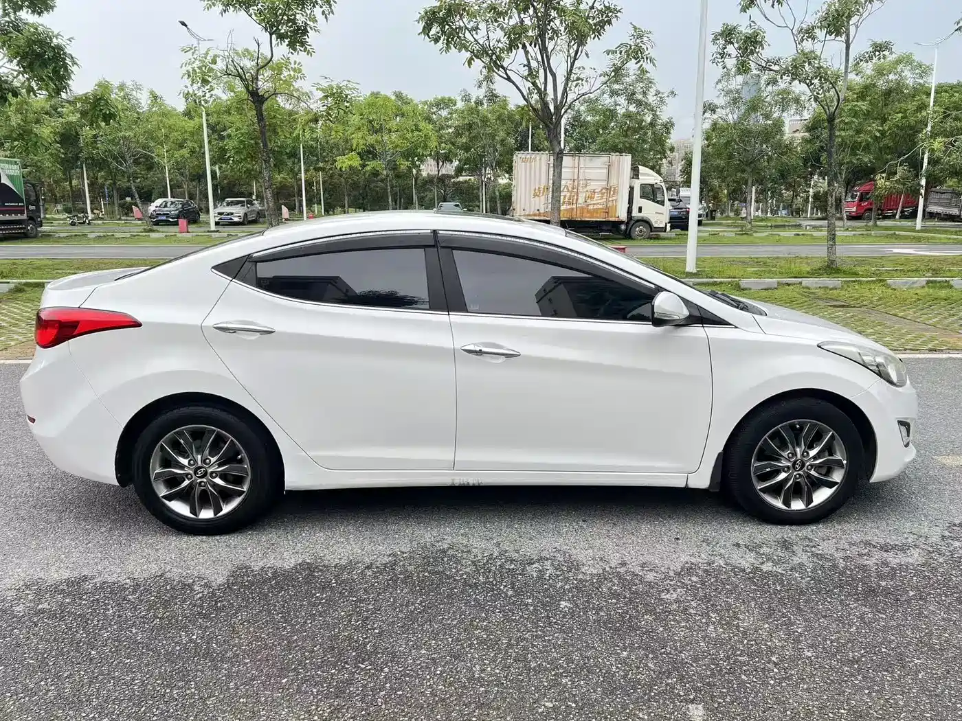Hyundai Langdong 2015 1.6L Manual Premium фото 4