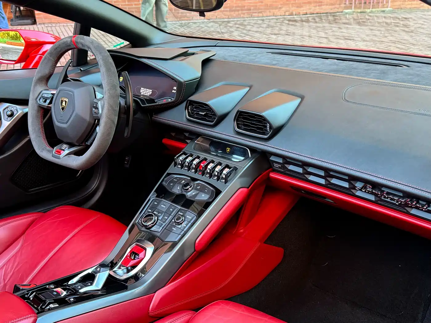 Lamborghini Huracán 2017 Huracán RWD Spyder фото 6