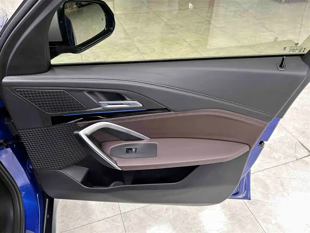 BMW X1 2023 sDrive20Li X Design Package фото 12