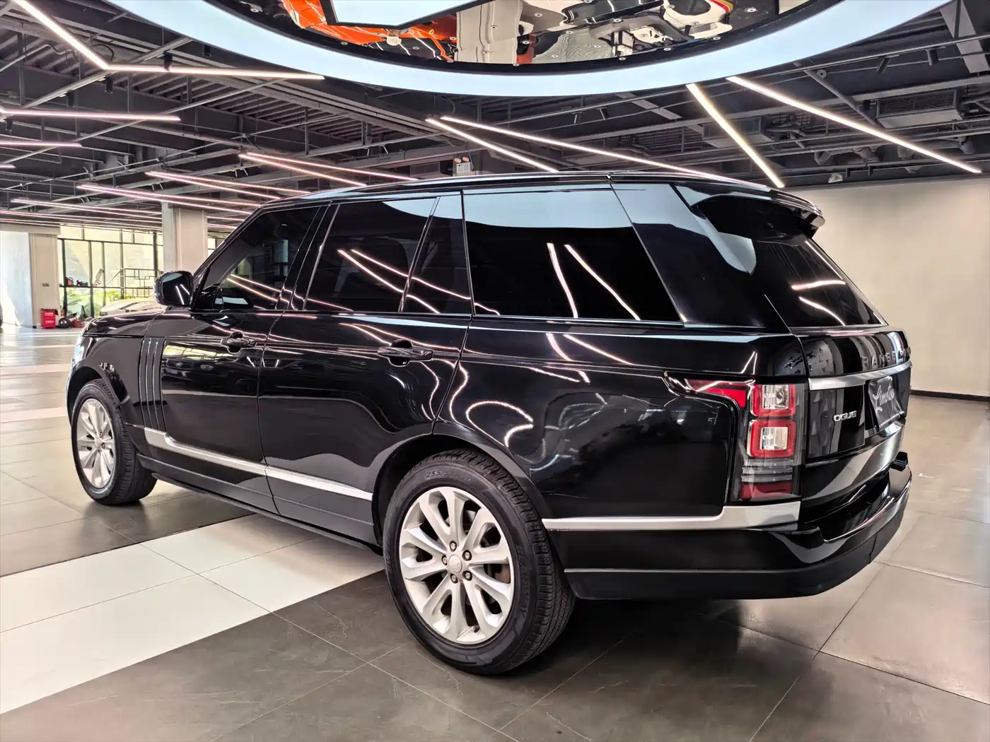 Land Rover Range Rover 2014 3.0 SC V6 Vogue SE фото 4