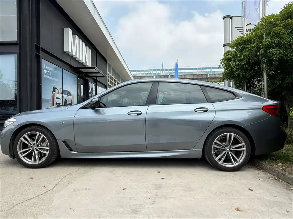BMW 6 Series GT 2020 630i M Sport Package фото 4