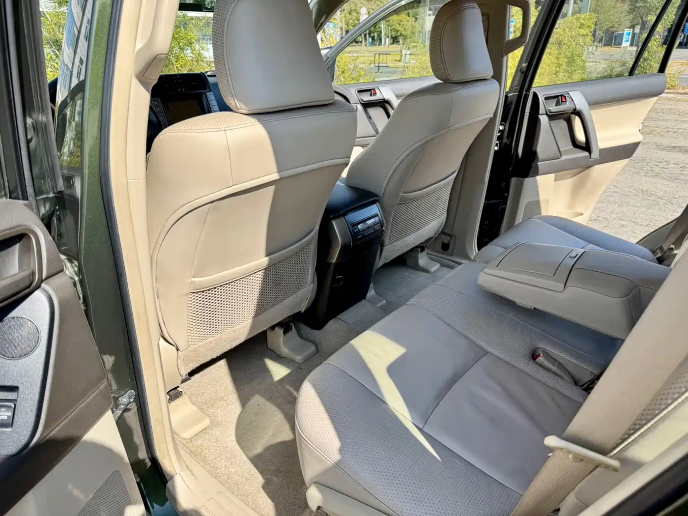 Toyota Prado (Import) 2010 2.7L Auto Luxury фото 5