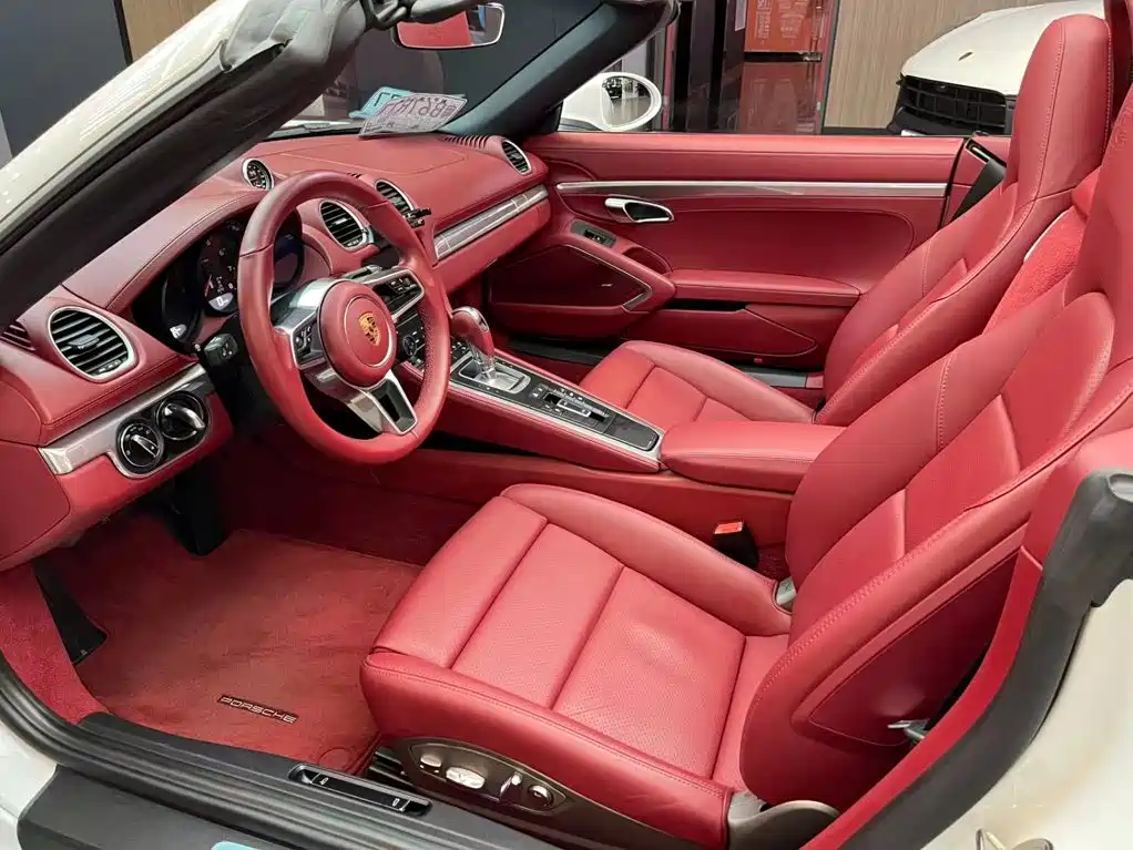 Photo 7 - Porsche 718