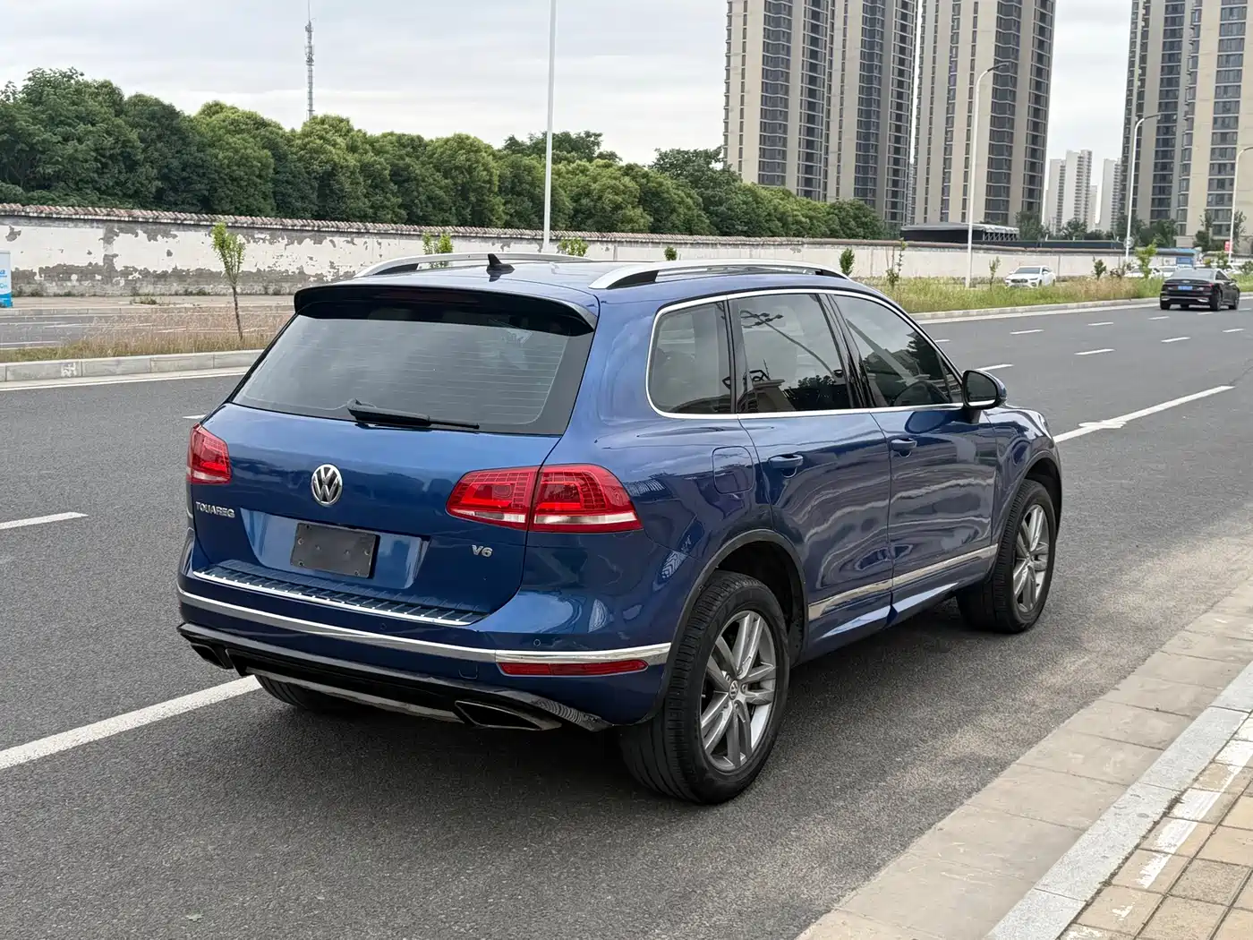 Фото 13 - Volkswagen Touareg