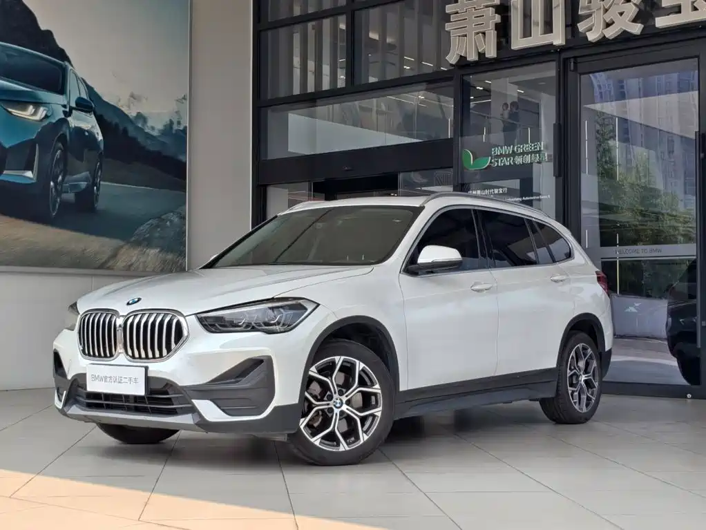 Фото 1 - BMW X1