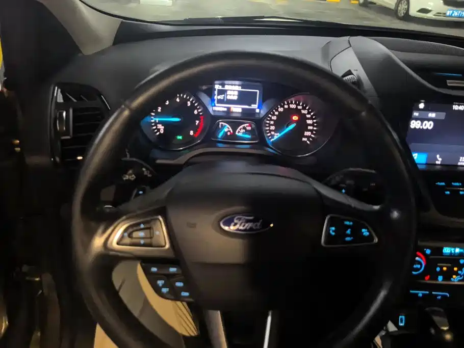 Photo 15 - Ford Kuga