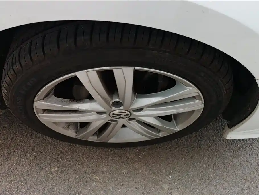 Volkswagen Sagitar 2018 280TSI DSG Spark Edition фото 6