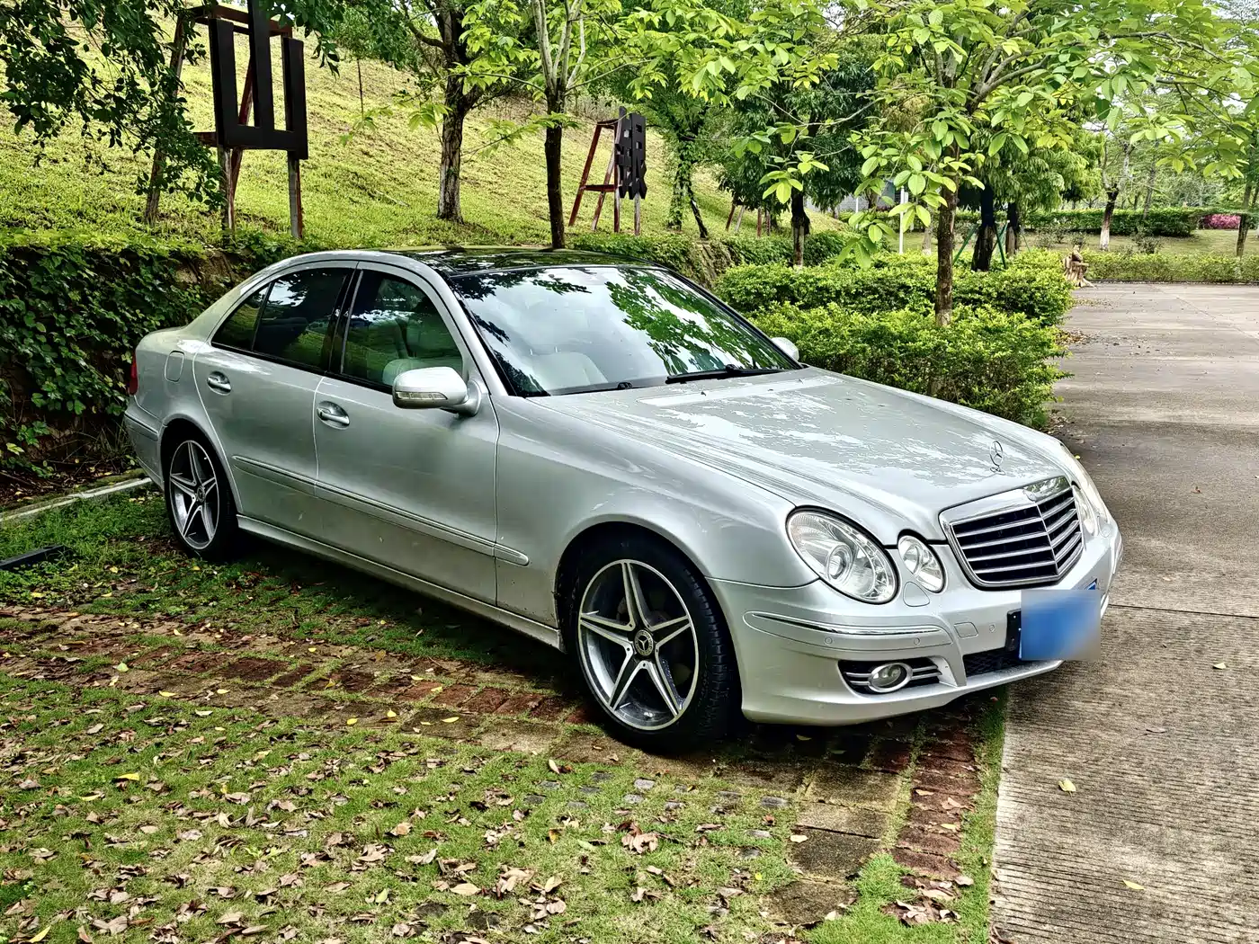 Mercedes-Benz E-Class 2008 Model E 280 Personality Sport Edition фото 3