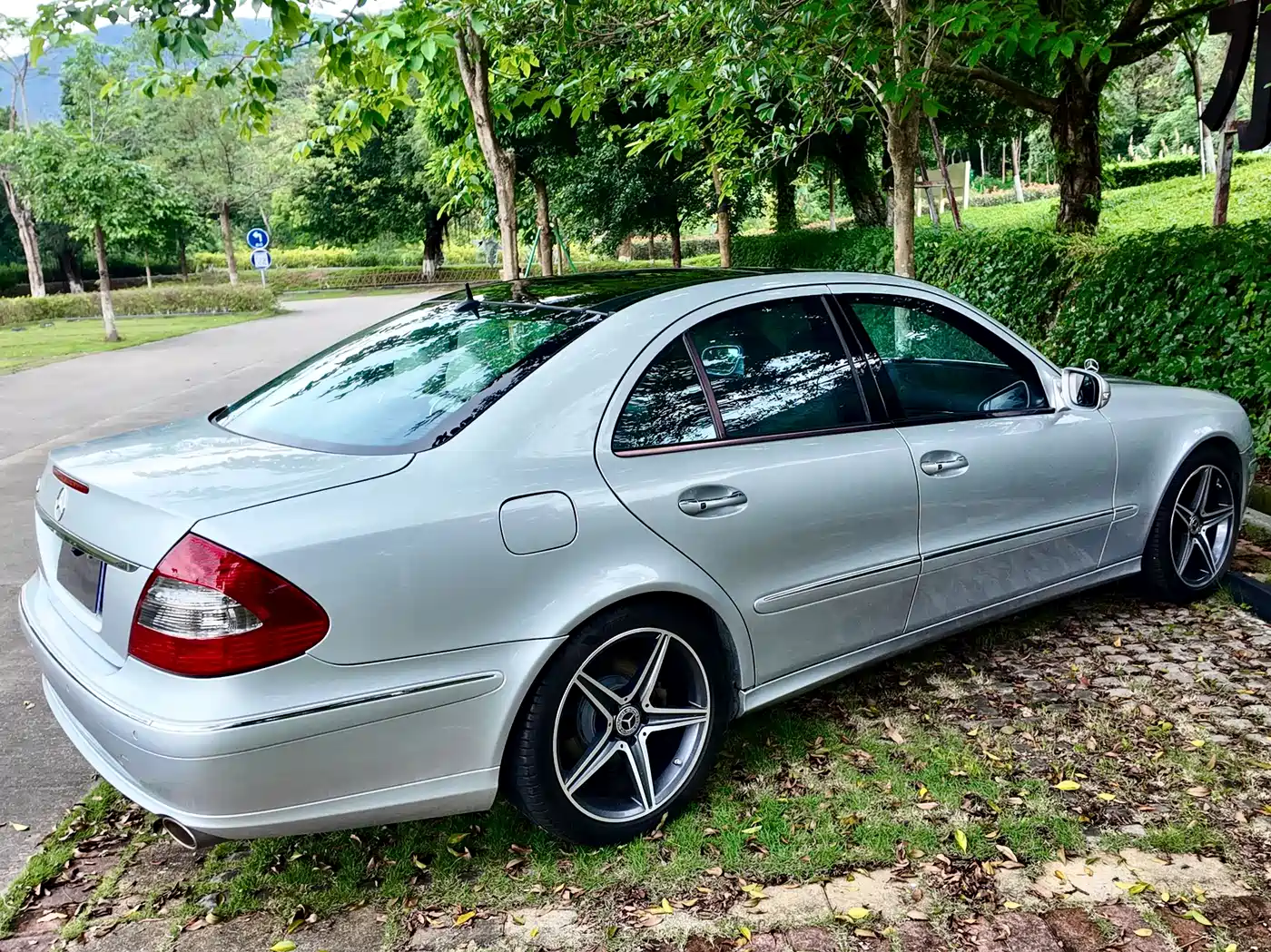 Mercedes-Benz E-Class 2008 Model E 280 Personality Sport Edition фото 21