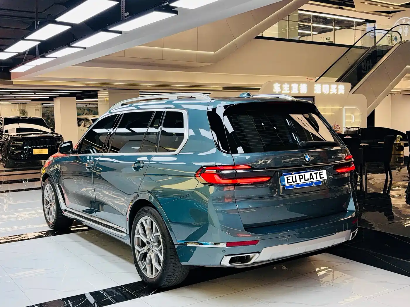 BMW X7 2023 xDrive40i Leading Luxury Package фото 3