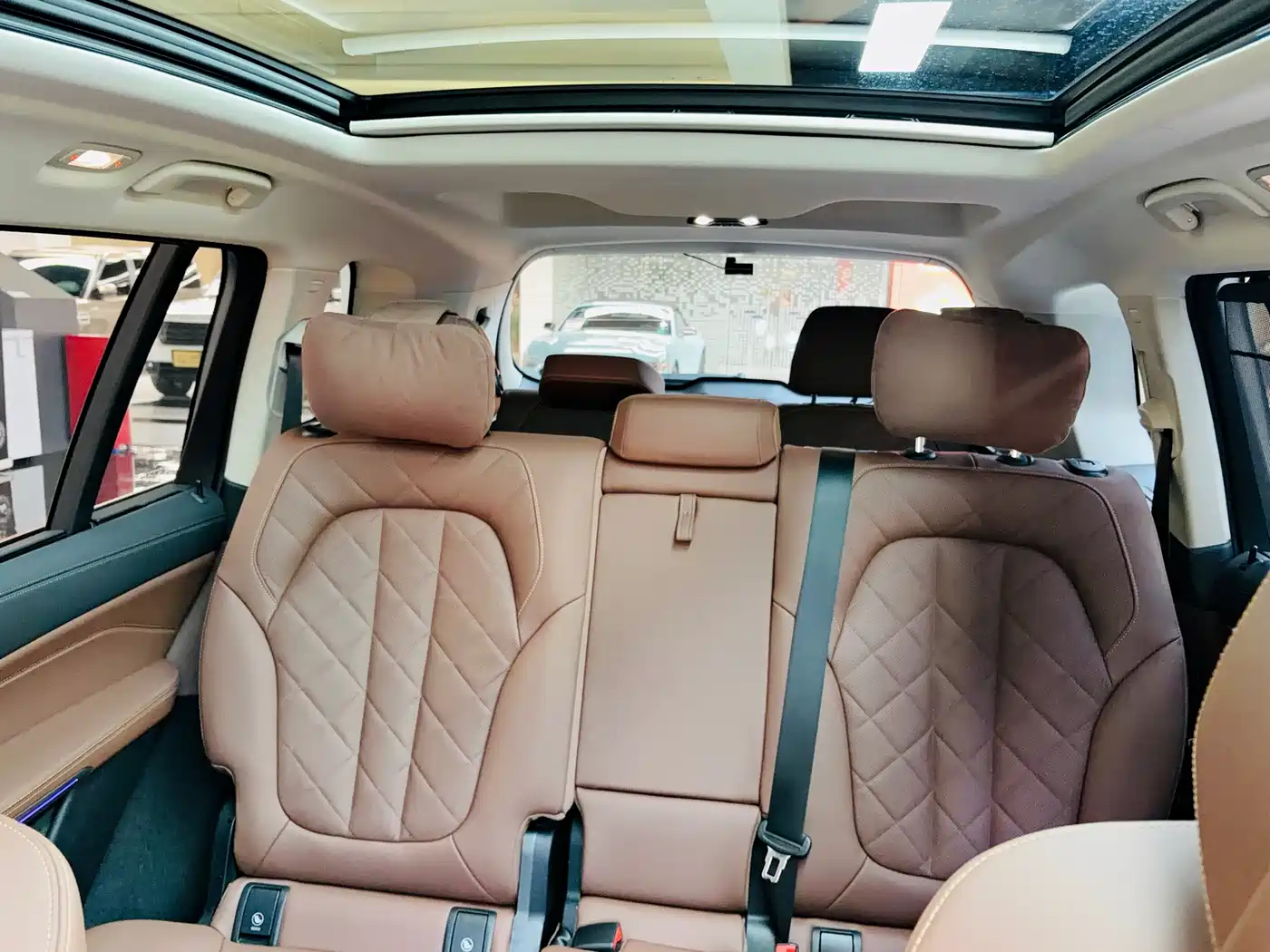 BMW X7 2023 xDrive40i Leading Luxury Package фото 17