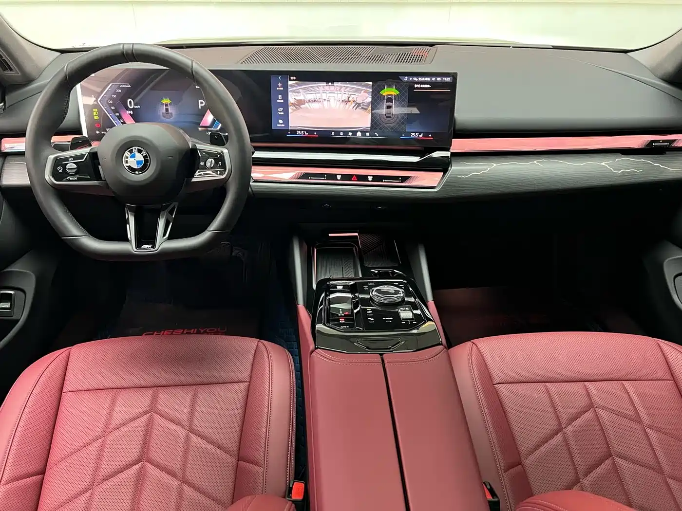 BMW 5 Series 2026 525Li M Sport Package фото 12