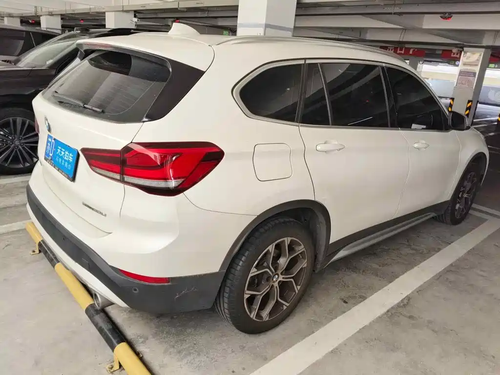 Фото 5 - BMW X1