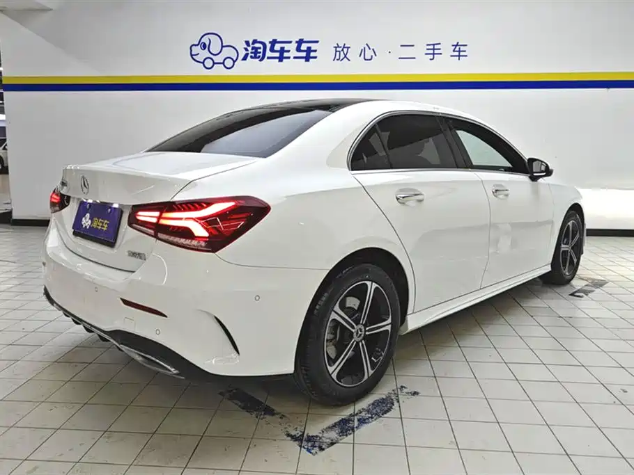 Mercedes-Benz A-Class 2022 Facelift III A 200 L Sport Sedan Fashion фото 3