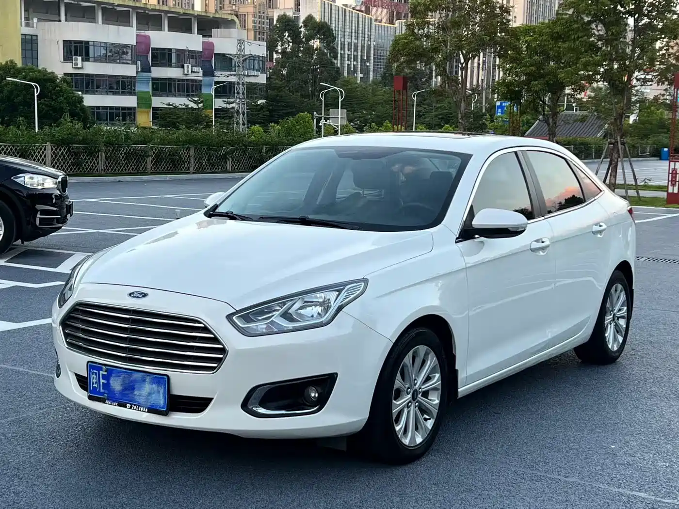 Ford Escort 2015 2015 1.5L Automatic Fashion