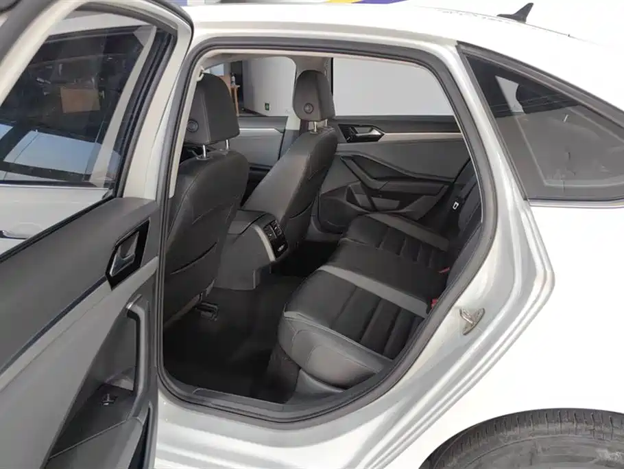 Volkswagen Sagitar 2021 200TSI DSG Comfort Smart Edition фото 11