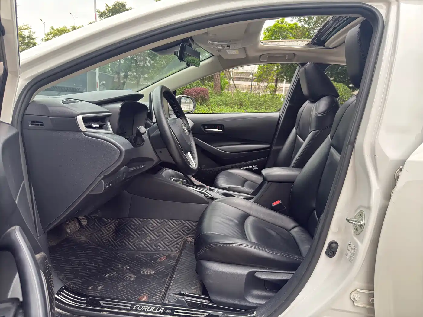 Toyota Corolla 2021 1.2T S-CVT Elite PLUS Edition фото 10