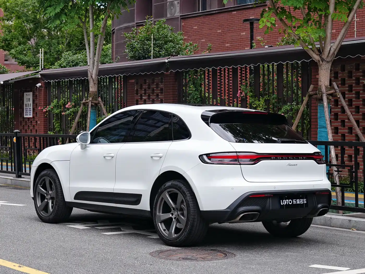 2026 Porsche Macan