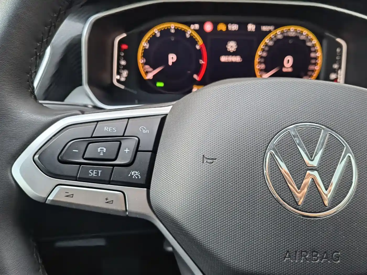 Volkswagen Tayron 2023 300TSI 2WD Luxury Plus Advanced Edition фото 16
