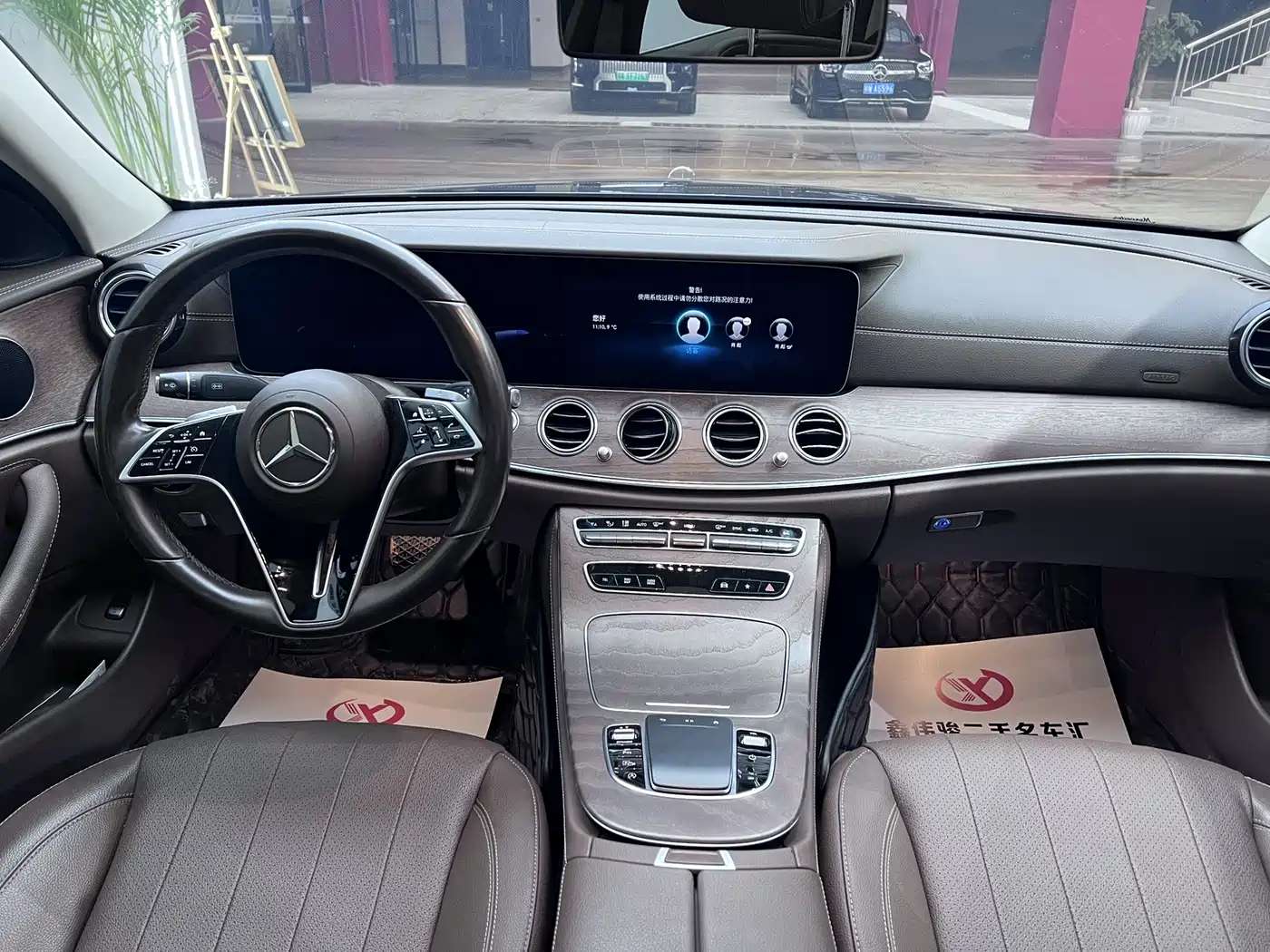 MERCEDES-BENZ E CLASS